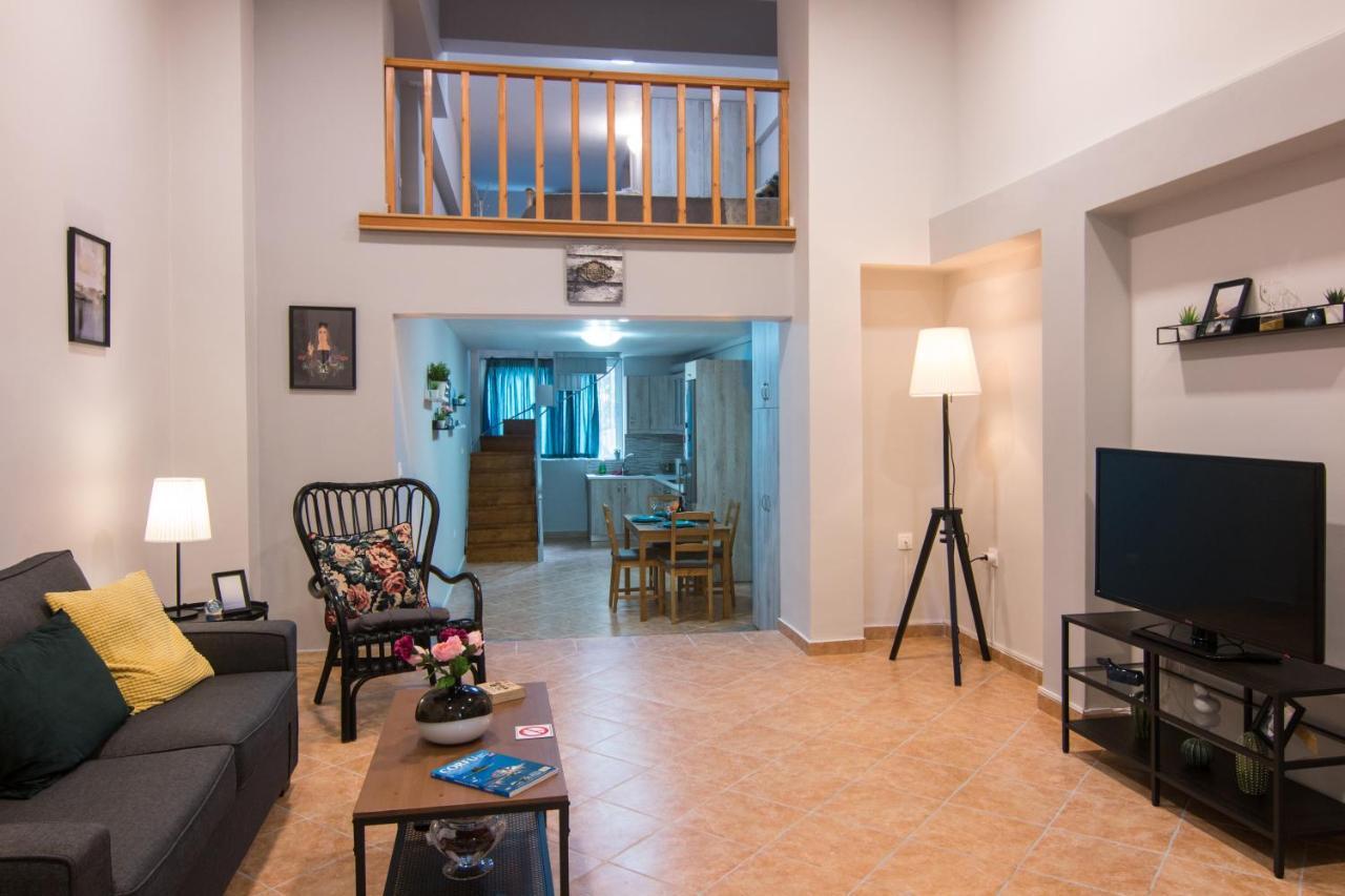 Loft Renovated Flat 5' From The Old Town Corfu Apartment Corfu  ภายนอก รูปภาพ