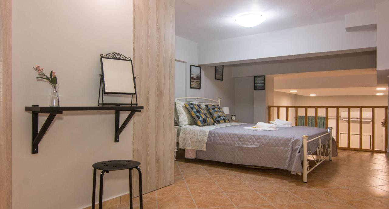 Loft Renovated Flat 5' From The Old Town Corfu Apartment Corfu  ภายนอก รูปภาพ