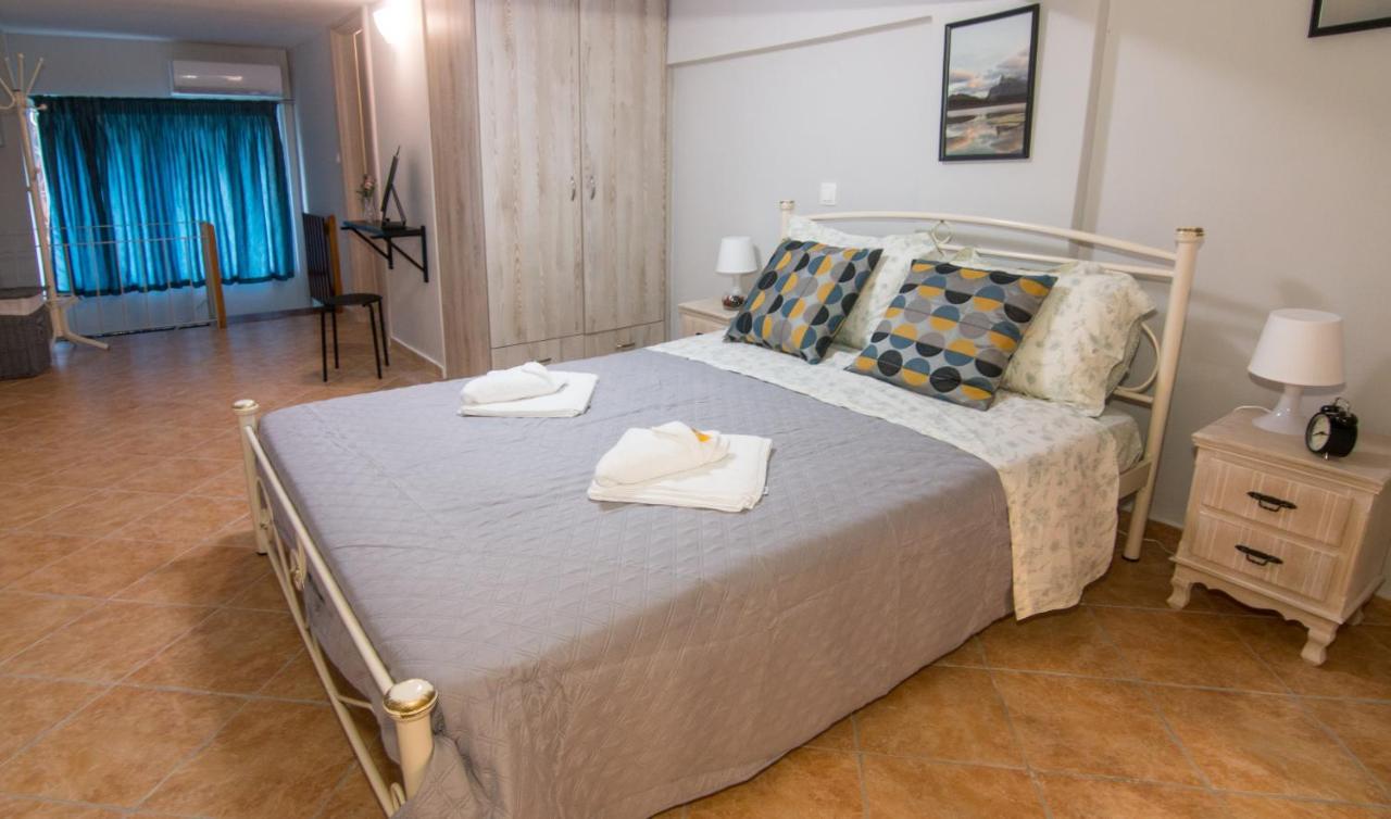 Loft Renovated Flat 5' From The Old Town Corfu Apartment Corfu  ภายนอก รูปภาพ