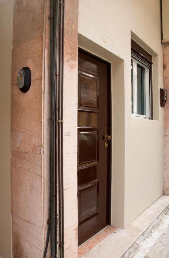 Loft Renovated Flat 5' From The Old Town Corfu Apartment Corfu  ภายนอก รูปภาพ